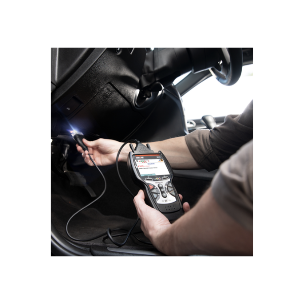 How to use an OBD2 scan tool