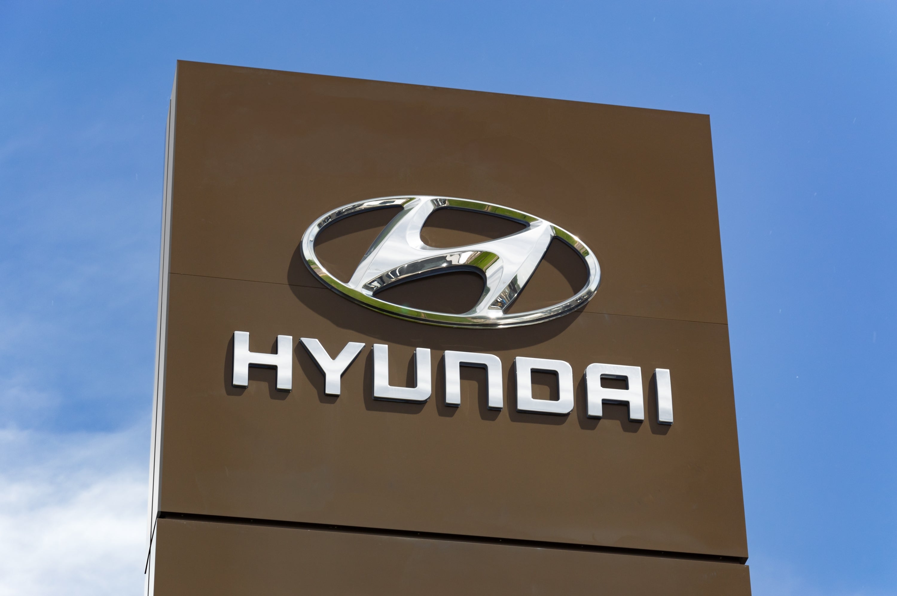 2016 Hyundai Elantra L4 1.8L_How to Use Cruise Control
