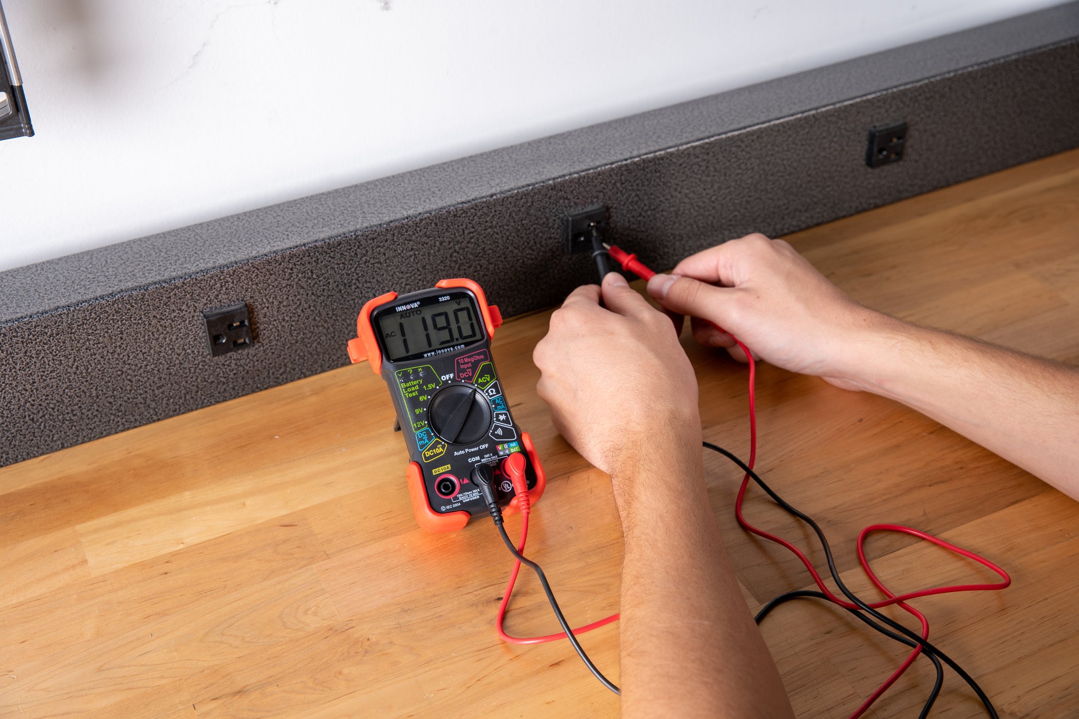 3320 Digital Multimeter